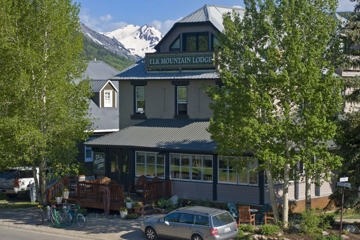 Lodging in Crested Butte | Crested Butte Lodge Downtown